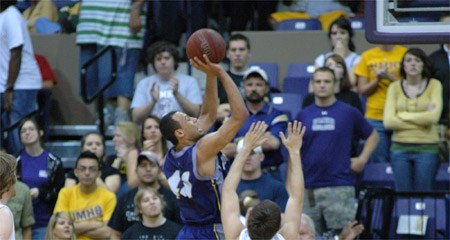 Valentino Maxwell was a member of the ASC All-Conference Team for Concordia Texas as a senior in 2007-08.