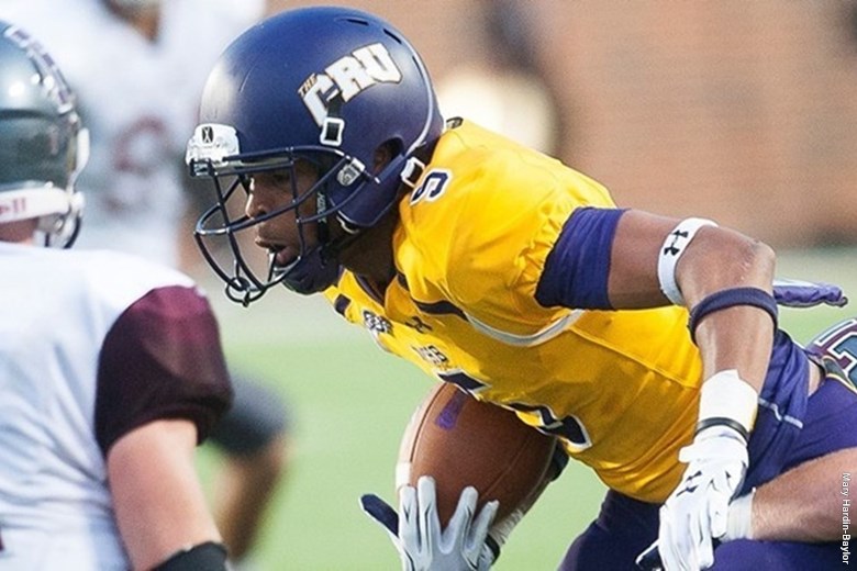 UMHB_FB_Kamray_Runnels